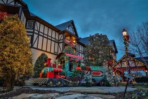 The christmas place pigeon forge - 